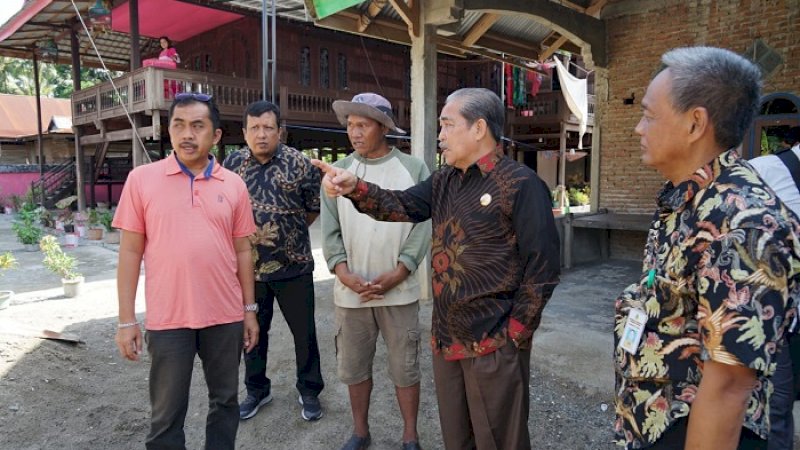 Bupati Sidrap Dollah Mando kembali memantau pelaksanaan proyek di daerahnya, Jumat (27/12/2019). 