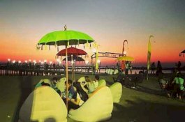 Nikmati Malam Tahun Baru dengan Paket Kemping di Pantai Akkarena