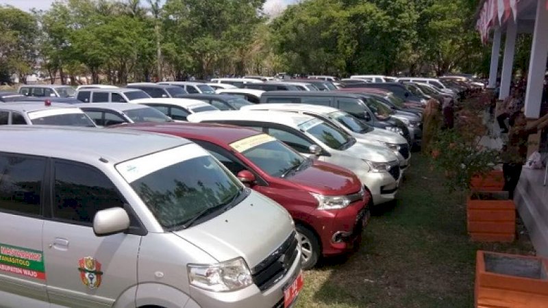Mobil layanan kesehatan masyarakat desa.