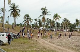Banyak Mobil Mewah di Arena Sabung Ayam Sidrap, Aparat Baru Mendekat Setelah Peserta Pulang