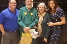 Kakek 81 Tahun Lulus Sarjana, 