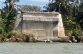 Tersangka Jembatan Bosalia Bernyanyi, Mengaku Tidak Teken Pencairan Dana 100 Persen