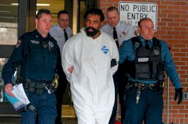 Sebelum Penikaman, Thomas Mencari 