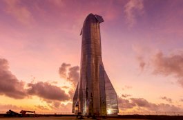 Elon Musk: Bangun Kota di Mars Butuh 1000 Starship Dalam Waktu 20 Tahun