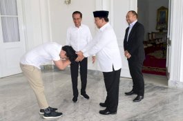 Bertemu Jokowi di Gedung Agung, Gaya Prabowo, Didit, dan Kaesang Bikin Warganet Salah Fokus