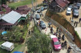 Akhirnya Warga Kecamatan Rongkong Lutra Bisa Nikmati Listrik