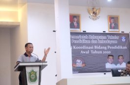 Tingkatkan SDM, Bupati Takalar Minta Pengawas dan Kepala Sekolah Hidupkan Salat Berjemaah