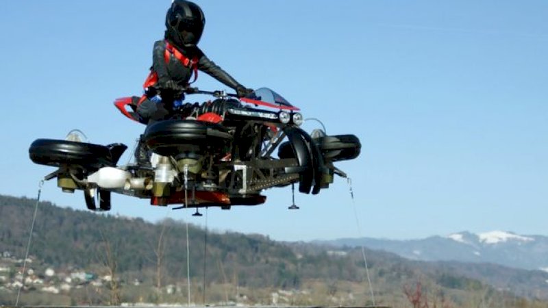 Motor Ini Tak Cuma Kuasai Aspal Juga Bisa Terbang, Harganya Rp7 M