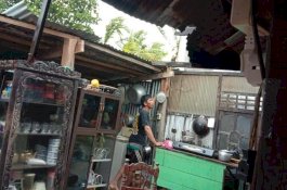 Angin Menerjang 30 Menit, Atap Rumah Beterbangan di Barru, Sejumlah Pohon Tumbang