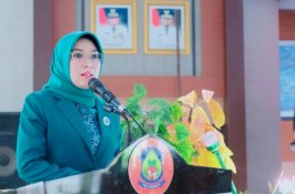 Hamsiah Iksan Lantik 30 PKK Desa dan Kecamatan di Jeneponto