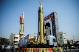 Semakin Memanas, Rudal Jarak Jauh Iran Incar 27 Pangkalan Militer Amerika Serikat