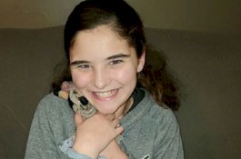 Gadis Kehilangan Boneka, Restoran Geledah Siapkan Rp3,5 Juta dan Makan Gratis Setahun bagi Penemunya