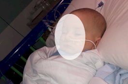 Bukan Jijik, Ini Alasan Penting Mengapa Bayi Tak Boleh Dipegang dan Dicium