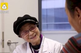 Sudah Berusia 92 Tahun, Dokter ini Masih Bekerja di Rumah Sakit