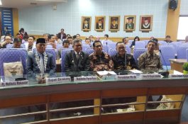 Hadiri Pengukuhan Guru Besar Unhas, Ini Harapa Taufan Pawe di Bidang Kesehatan