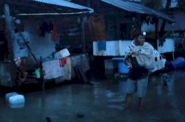 Air Laut Meluap, Pulau Pannikiang yang Berpenduduk 74 Orang di Barru Terendam