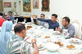 Bupati Gowa Sambut Hangat Pemenang Vlog dan Narasi HJG dengan Makan Bersama