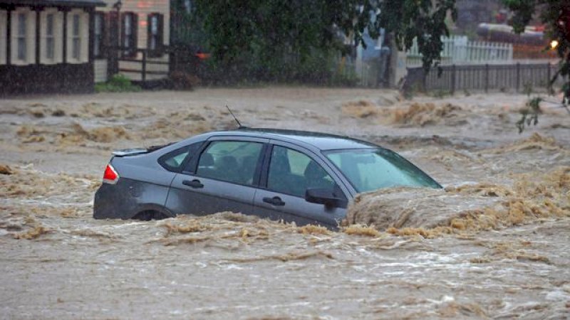 Agar Tak Tertipu, Kenali Trik Pedagang Akali Mobil Bekas Banjir