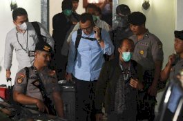 Terbang ke Singapura Dua Hari Sebelum OTT, Ini Misteri tentang Harun Masiku