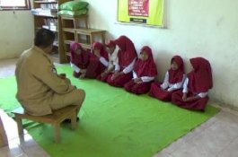 SDN di Wajo Ambruk Diterjang Banjir, Siswa Belajar Melantai