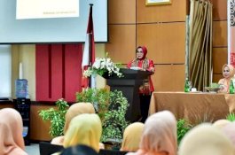 Kepada Istri ASN di Sulsel, Irwani Pane Ingatkan Pentingnya Pengembangan Wawasan