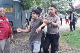 Penertiban Stadion Mattoanging, 1 Orang Bawa Bom Molotov Diamankan