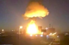 Pabrik Kimia di Spanyol Meledak, Apinya Menjulang Tinggi