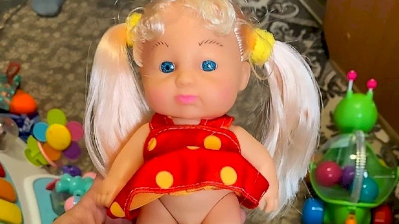 Boneka Transgender Pertama di Dunia Mulai Dijual di Rusia