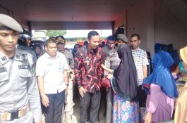 Kisruh Pasar Atapange, Wakil Bupati Wajo Dengar Langsung Aspirasi Pedagang