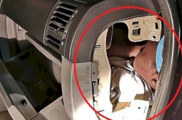 Astaga! Polisi Temukan Seorang Bocah Diselundupkan di Dashboard Mobil