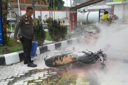 Baru Sudah Isi Bensin, Api Sambar Motor Sport di SPBU Amasangeng Sengkang