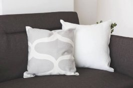 Temukan Uang Rp589 Juta dalam Sofa Bekas yang Dia Beli, Pria Ini Memilih Mengembalikannya