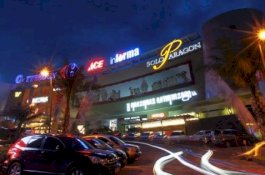 Lolos dari Petugas, Oknum PNS yang Kepergok Mesum Dalam Mobil Bonyok Dihajar Massa