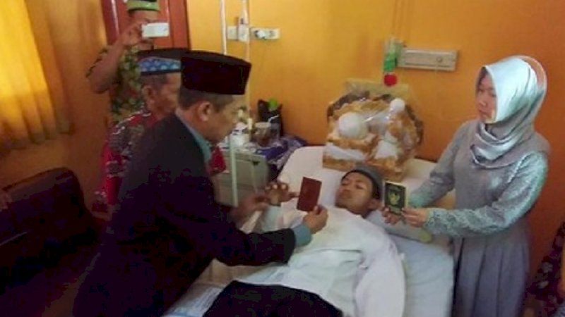 Suasana ijab kabul Muhammad Adi Saputra di RSUD Wates, Kulon Progo.