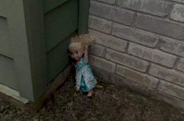 Merinding! Boneka Elsa Meneror Satu Keluarga, Sudah Dibuang tapi Terus Kembali ke Rumah