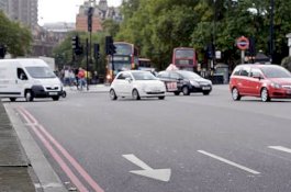 Insiden Mengerikan, 3 Orang Tewas dalam Penusukan di London