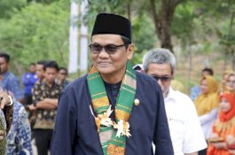 Selain Kebersihan dan Kenyamanan, Bupati Barru Minta Sewa Lods di Pasar Dievaluasi