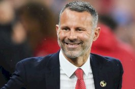 Kepala Ryan Giggs Botak Gara-Gara Stres Bermain untuk Manchester United
