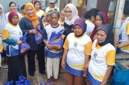 Antarkan Sembako ke Rumah Warga, NasDem Buktikan Peduli Tak Hanya saat Pemilu