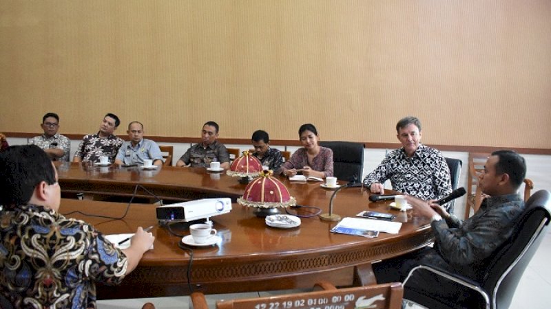Bupati Takalar, Syamsari Kitta menerima Konsulat Jenderal Australia, Mr Richard Mattews, Kamis (23/1/2020).