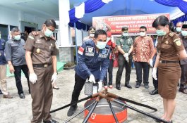 Ikut Musnahkan Barang Bukti Narkoba, Wabup Takalar Sedih