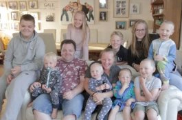 Sempat Divonis Tak Bisa Punya Anak, Perempuan Ini 10 Kali Melahirkan Semua Normal