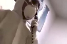 Dokter yang Rawat Pasien Virus Corona Menangis, 