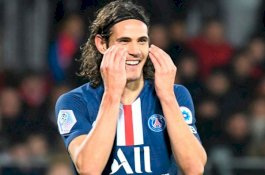 Maaf, MU! Cavani Tak Silau Tumpukan Uangmu