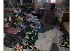 Orang Tua Mabuk-mabukan 2 Minggu, Balita Ditinggal Sendiri Nyaris Mati Kelaparan