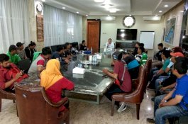 Pengemudi Ojol Menyerbu Rumah Danny Pomanto