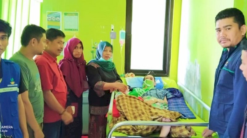 Pasien Lumpuh Dijemput lalu Dibawa ke RSUD Sinjai, Wagub: Barakallahu Fiikum Pak Bupati