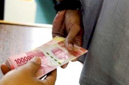 Bayar Pajak Motor, Eril Dimintai Biaya Tambahan Oknum Pegawai Samsat Bulukumba