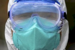 Wabah Virus Corona: Jual Masker Rp1,6 Juta per Kotak, Apotek di China Didenda Rp5,89 Miliar