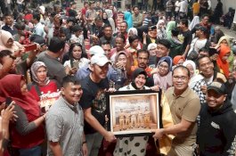 Danny Pomanto Dapat Prank Malam-malam: Selamat Ulang Tahun Pak!